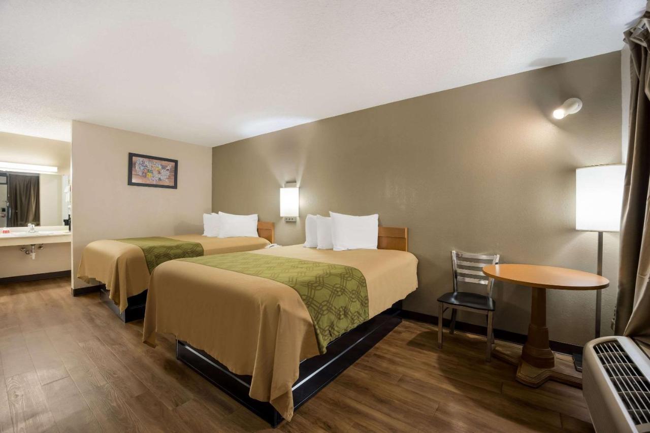 Lodge Econo